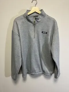 グレー　ハーフジップ