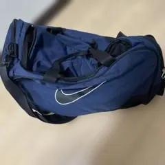 NIKE ボストンバッグ　ネイビー　黒スウッシュのサムネイル