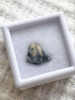 ルチルヘマタイト 原石 ルースケース入り 未開封 ブラジル産 鉱物標本