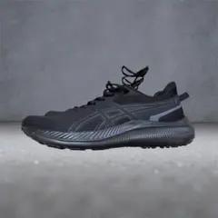 ASICS ブラック ランニングシューズ