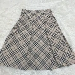 極美品バーバリーブルーレーベル フレアスカート ノバチェック ベージュ Mサイズ