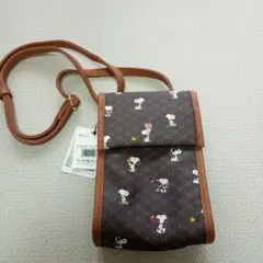 grove スヌーピー　マルチショルダーケース　新品未使用
