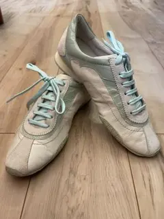 Item thumbnail for item ca660fb9-3ee8-48de-bb4e-032765133c2d