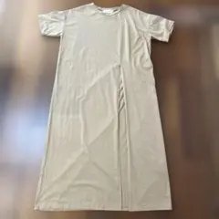 美品　socolla ソコラ　ベージュ カットソーワンピース マキシ丈　ロングのサムネイル