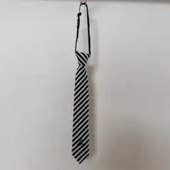agnes b. キッズ ネクタイ ストライプ