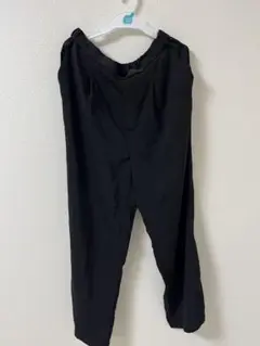 スラックスパンツ