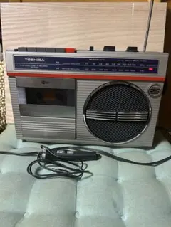 昭和レトロ・ジャンク】東芝 ラジカセ ACTAS-560 マイク付き - メルカリ