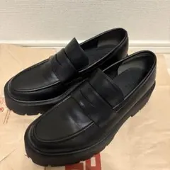 AZUL BY MOUSSY 厚底ローファー ブラック Lのサムネイル