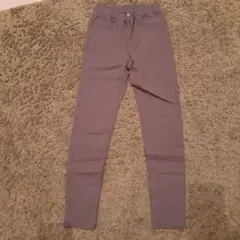 GU カーキ　パンツ　140センチ