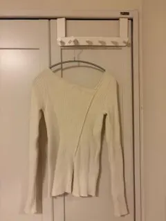 スタニングルアー　ニットトップス