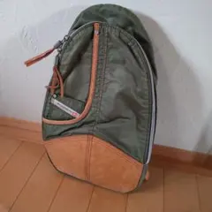 DIESEL　ディーゼル ボディバッグ ワンショルダー メンズ　カーキ