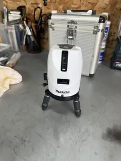 Makita SK205P レーザー墨出し器 本体 | Mercari