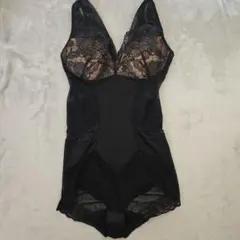 中古美品　ブラックレースボディスーツ　ホームクリーニング済み