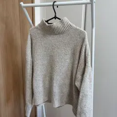 URBAN RESEARCH ベロアモールハイネックニット ベージュ