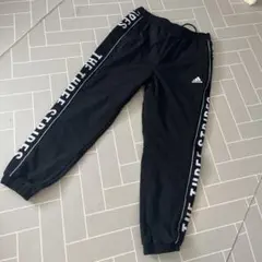 adidas ブラック ジャージパンツ THE THREE STRIPES