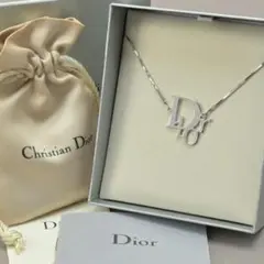 美品 クリスチャンディオール ネックレス 箱/袋付 Diorロゴ シルバー