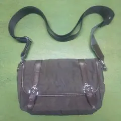 agnis b. VOYAGE ショルダーバッグ