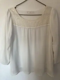 anySiS ホワイト 七分袖ブラウス