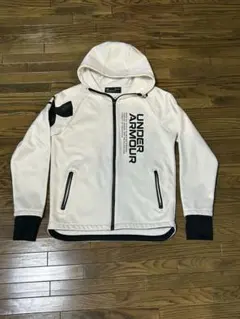 UNDER ARMOUR SMOOTH PITCH パーカー
