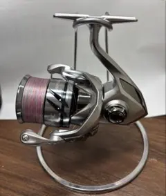 シマノ23STRADIC 2500SHG 状態の良い 상태좋음 PE0.6付き