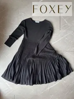 フォクシーブティック ウール ビーズ装飾 ニットワンピース グレー 40 フォクシーブティック ウール ビーズ装飾 ニットワンピース グレー 40