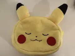 ピカチュウ ぬいぐるみポーチ