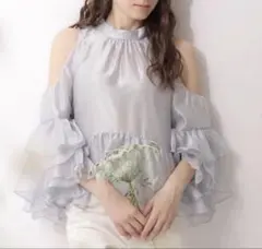 Rirandture フリルスリーブオフショルブラウス ライトブルー 2のサムネイル