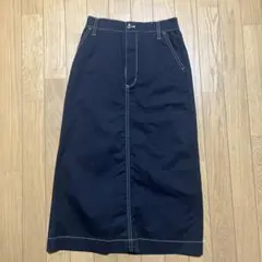 黒色台形型スカート