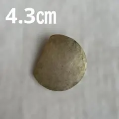 ハンドメイド　鍛金　真鍮製 半円形 月　ブローチ　丸