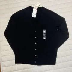 新品未使用‼️ UNIQLO エクストラファインメリノ　Ｖネックカーディガン　M