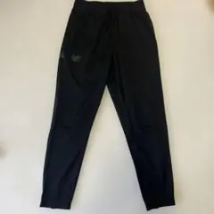 New Balance 黒 ジャージパンツ