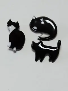 小さい猫のブローチ3個セット　59