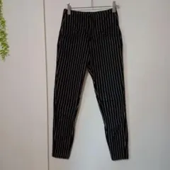 a684ムルーアMURUA　ハイウエストスキニーデニム　白黒　XS　ストレッチ