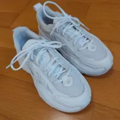 adidasオズガイアW ホワイト