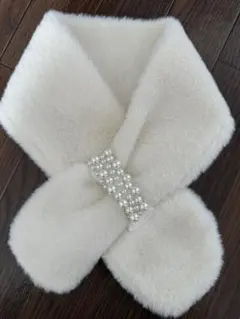 ファーマフラー　白