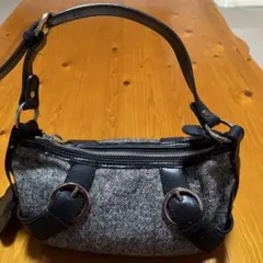 マリークワント　ショルダーバッグ グレーと黒のコンビネーション