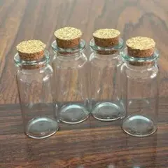 コルクキャップ付きガラス瓶