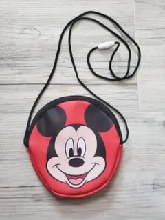 【新品・匿名配送】ディズニー　ミッキーマウス ポシェット 赤