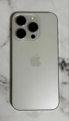 iPhone 15 Pro 128GB ナチュラルチタニウム 美品