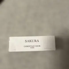 メゾン　クリスチャン　ディオール　サクラ オードゥパルファン　香水　試供品