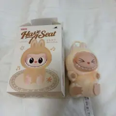 POPMART ラブブ　Have A Seat　SISI ハブアシート