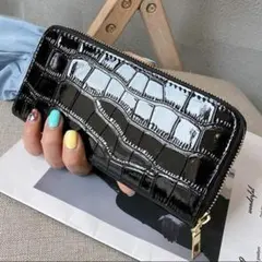 クロコダイル柄のジップアラウンド長財布　ブラックのサムネイル
