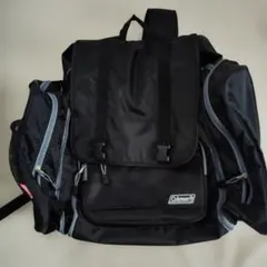 Coleman 黒 バックパック 多機能ポケット付き
