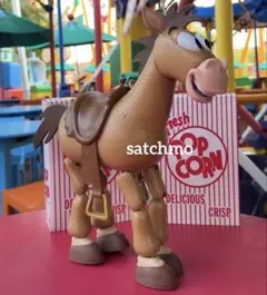【日本未発売】香港ディズニー ブルズアイ ポップコーンバケット トイストーリーのサムネイル