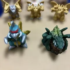 ゴジラ ミニフィギュア 32体のサムネイル