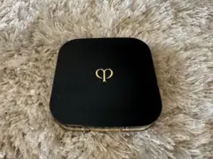 クレドポーボーテ　プードルコンパクトエサンシエル