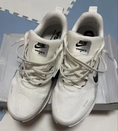 Nike Vomero 18 ホワイト