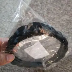 【新品】 三つ編みカチューシャ　ブラック