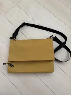 anello ショルダーバッグ サコッシュ マスタードのサムネイル