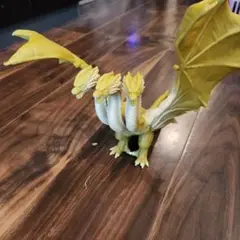 ゴシラシリーズ　キングギドラフィギア